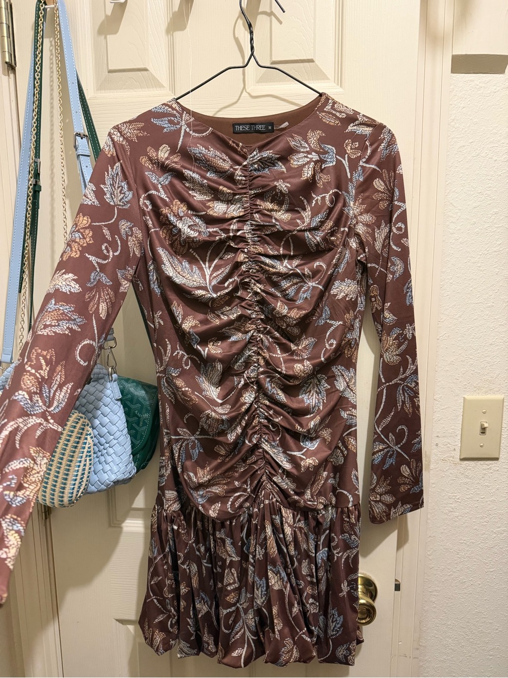 Mini fall dress - Picture 1 of 3